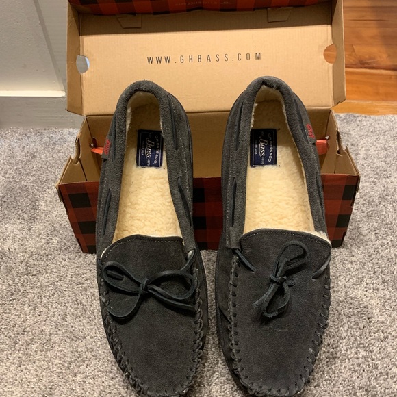 Bass Other - G. H. Bass NIB men’s slippers